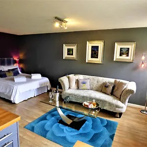 Grassmarket Apartment Edinburgh