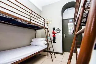 Rest Up Hostel London