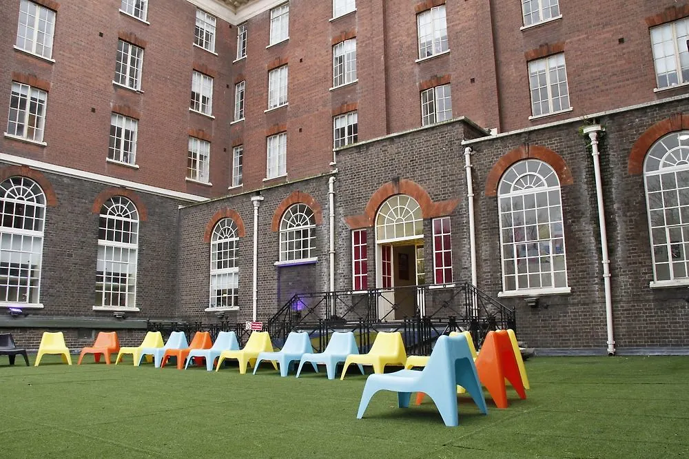 Rest Up Hostel London