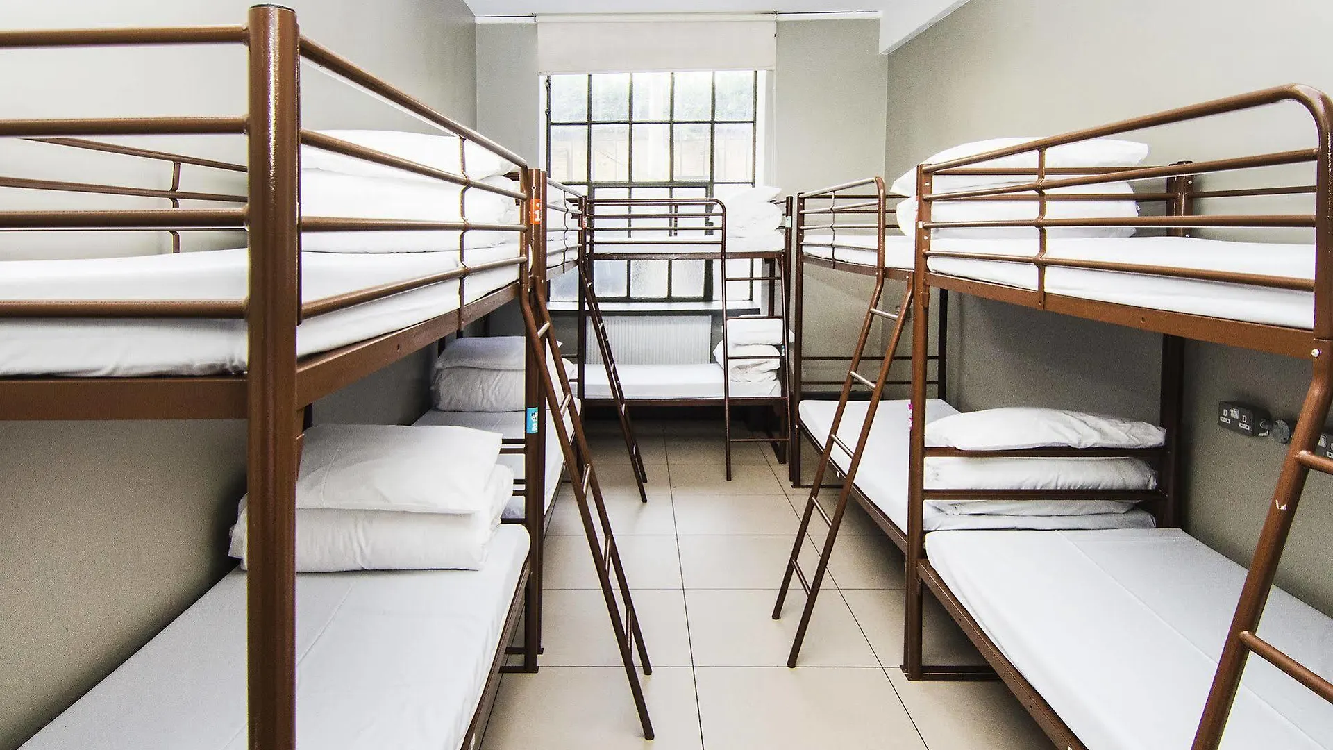 Rest Up Hostel London